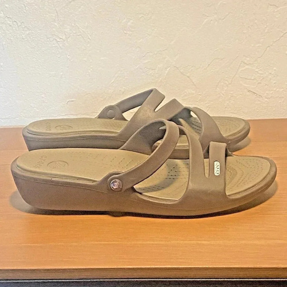 Crocs Sandals Women's Size 10 W Brown Strappy Slip On Casual - Picture 7 of 10